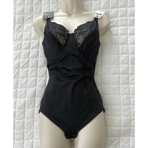 MAIDENFORM Womens Body Shaper 36D Black Shapewear Built In Underwire Bra Tags